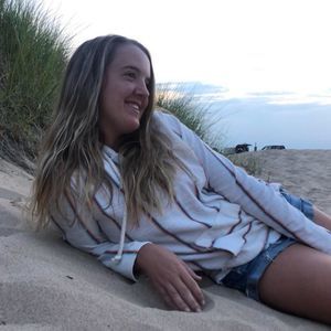 Meet your Posher, Hannah